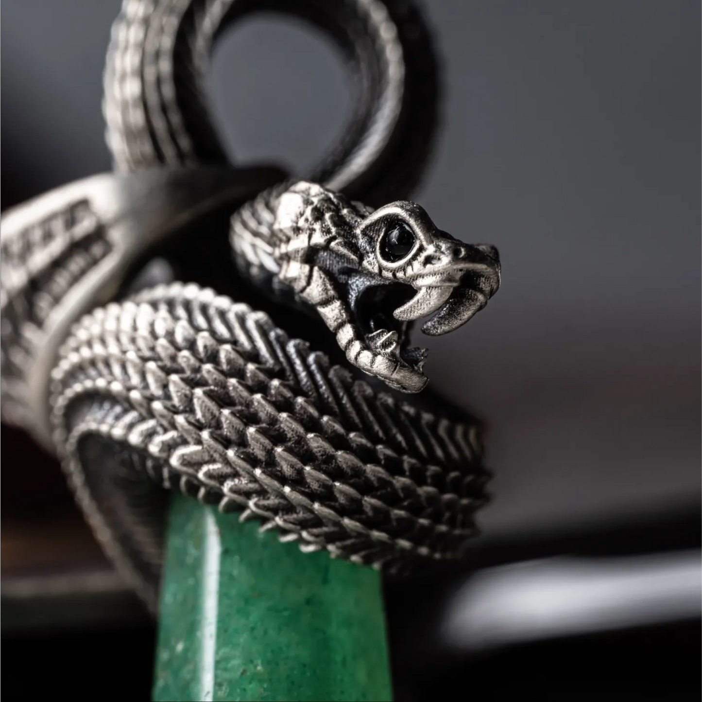 White Bronze Venoms Heart Pendant Details04