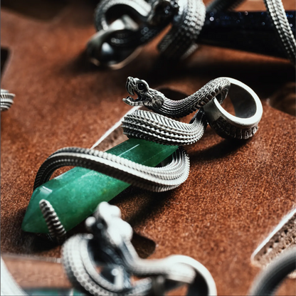 White Bronze Venoms Heart Pendant Details06