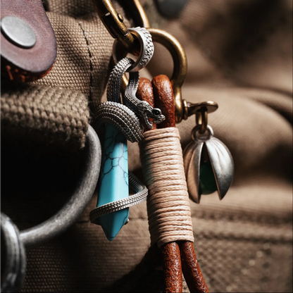 White Bronze Venoms Heart Pendant Details07