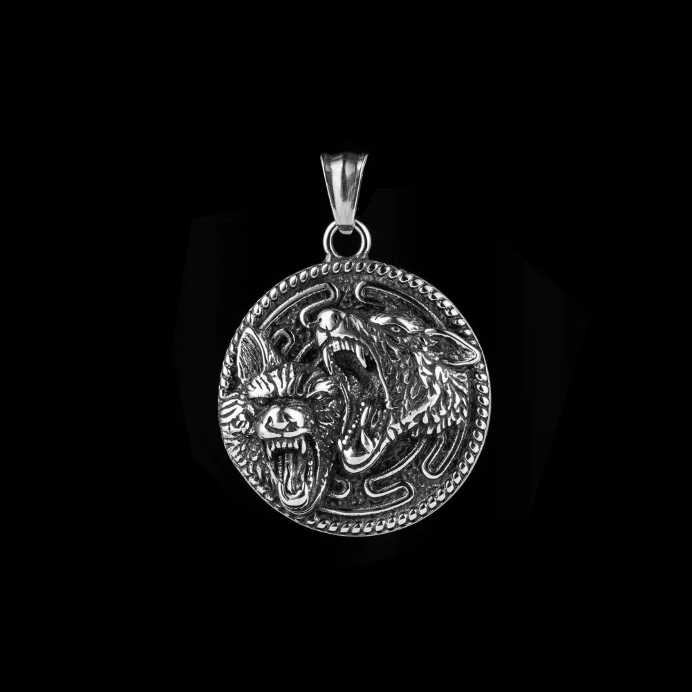 Wolf Head Pendant Details 02