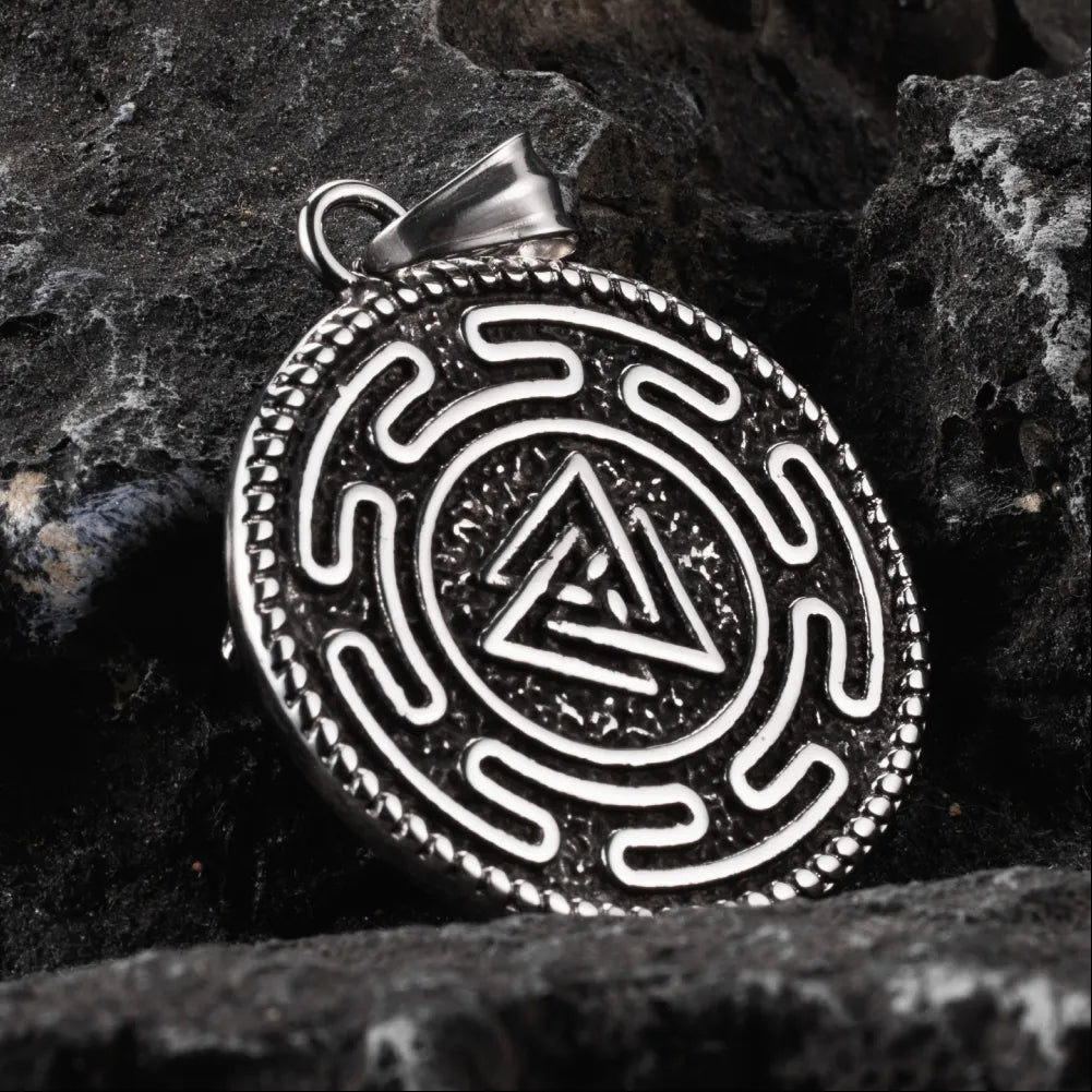 Wolf Head Pendant Details 06