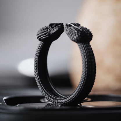 Black Amphisbaena Ring Details 04