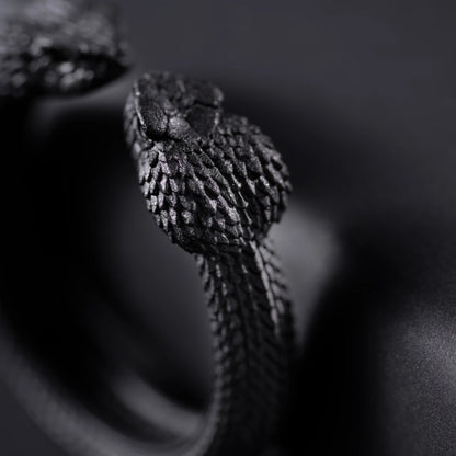 Black Amphisbaena Ring Details 06