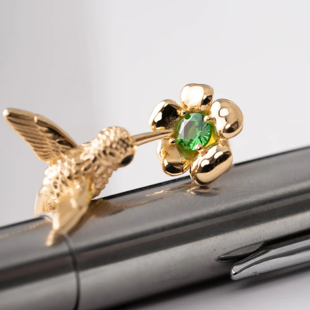 Customized Gold Hummingbird Ring Details 02