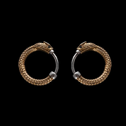 Ouroboros hoop earrings in Brass / Pair