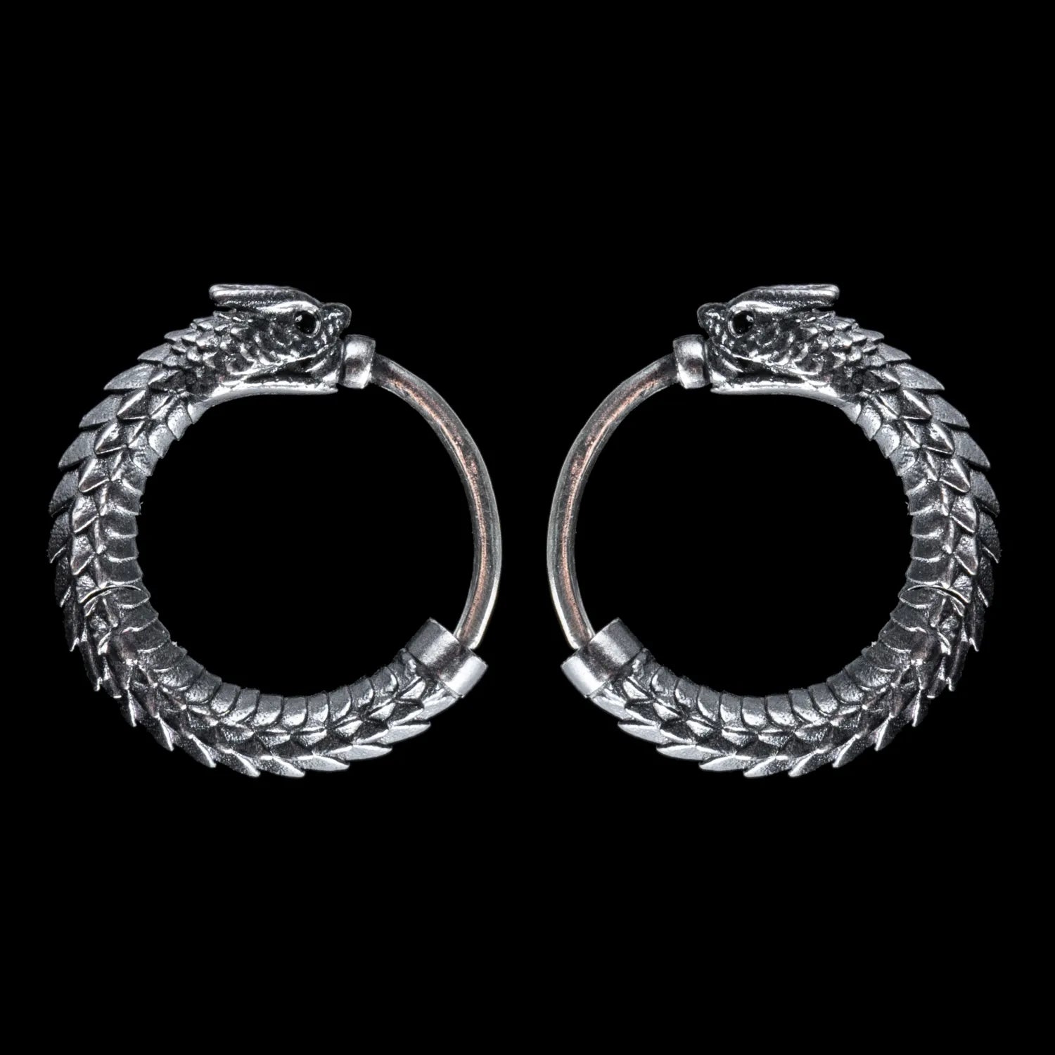 Ouroboros hoop earrings in Oxidized Silver / Pair
