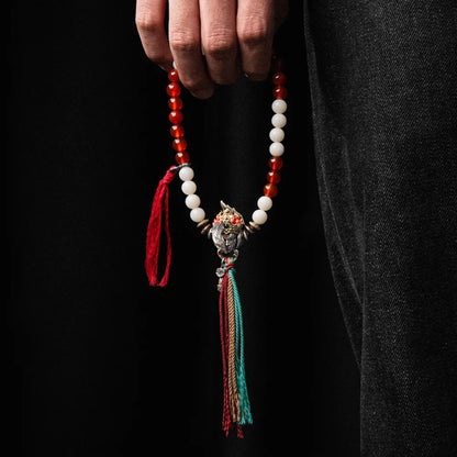 White Crane Herald Bead detail view 06