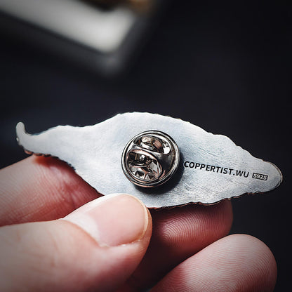 Silver Crocodile Brooch bottom details